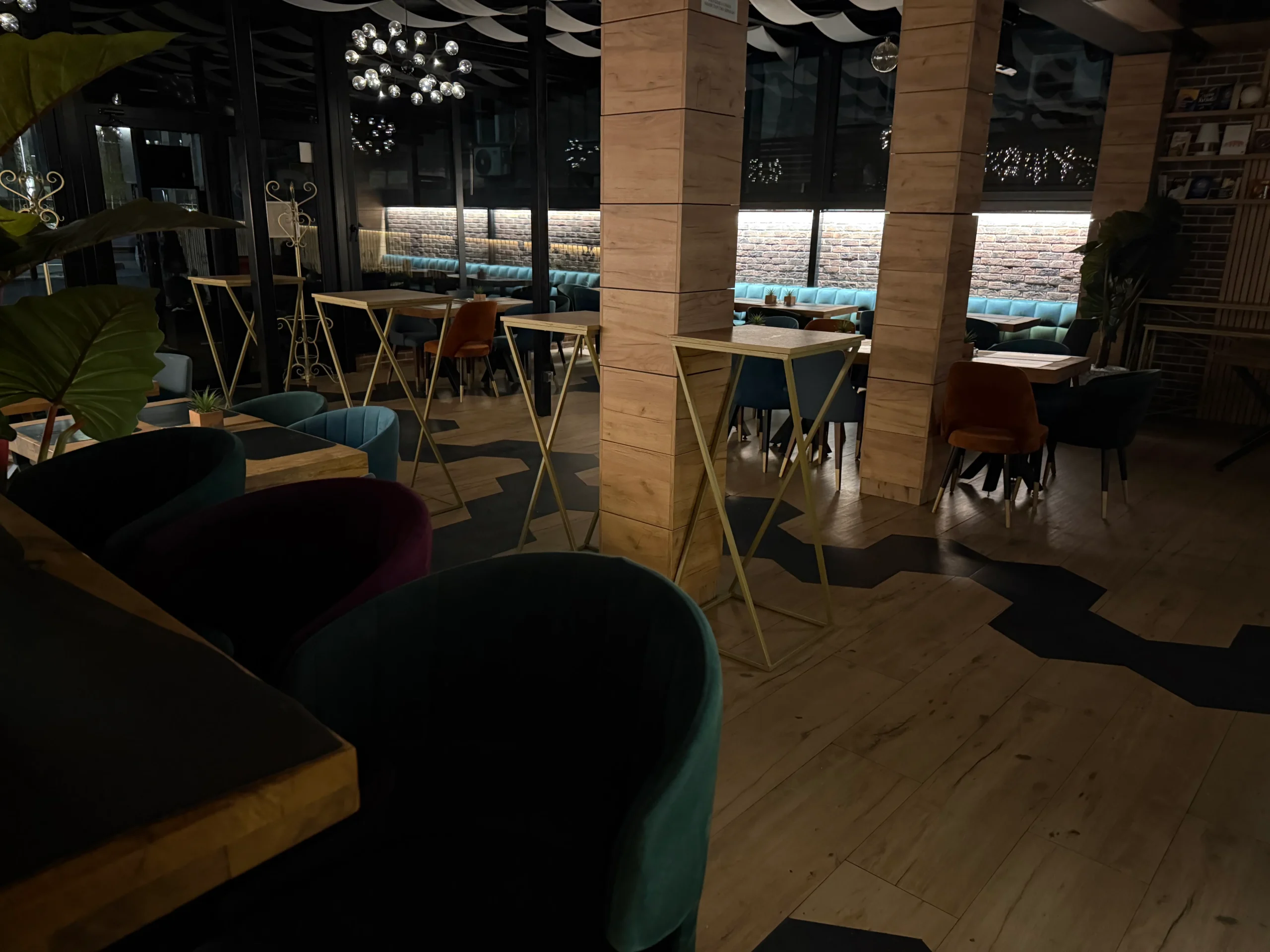 Galerie La Petite 14